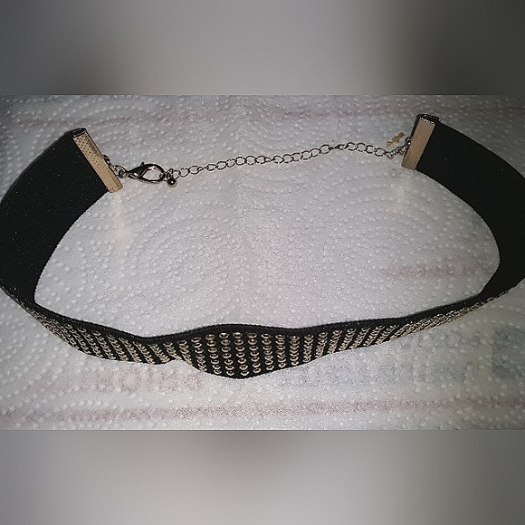 TODAY Only$25 Hot Topic Black Choker Rose Gold Copper Rhinestone flat studs NEW - Picture 6 of 7